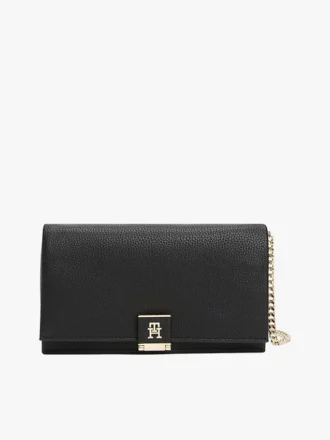 Torebka crossbody z łańcuszkiem i zapięciem z monogramem