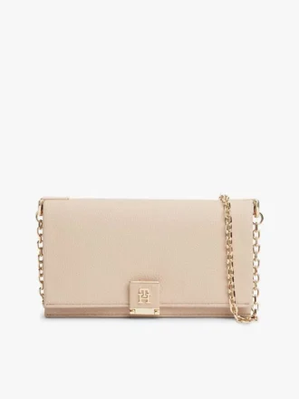 Torebka crossbody z łańcuszkiem i zapięciem z monogramem