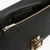 Torebka crossbody z łańcuszkiem i zapięciem z monogramem Torebka crossbody z łańcuszkiem i zapięciem z monogramem