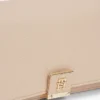 Torebka crossbody z łańcuszkiem i zapięciem z monogramem Torebka crossbody z łańcuszkiem i zapięciem z monogramem