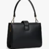 Torebka typu mini satchel z zapięciem z monogramem Torebka typu mini satchel z zapięciem z monogramem