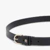 Wąski skórzany pasek z monogramem Wąski skórzany pasek z monogramem