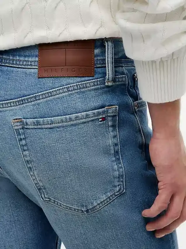 Wyblakłe, elastyczne jeansy slim Wyblakłe, elastyczne jeansy slim
