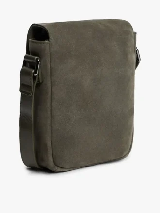 Zamszowa torba crossbody z klapką
