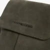 Zamszowa torba crossbody z klapką Zamszowa torba crossbody z klapką
