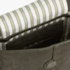 Zamszowa torba crossbody z klapką Zamszowa torba crossbody z klapką