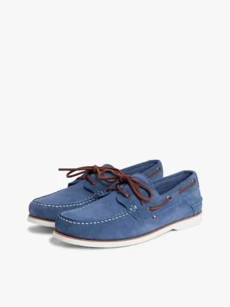 Zamszowe buty żeglarskie